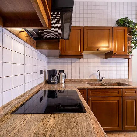 Marullina - Arena Di A 10 Minuti Apartament *