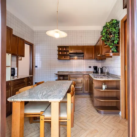 Marullina - Arena Di A 10 Minuti